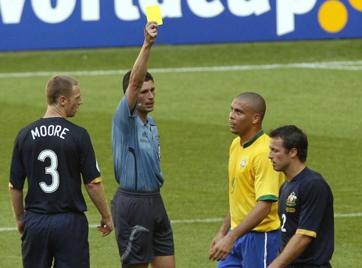 ЧМ-2006. 2-й тур, Бразилия — Австралия. Роналдо получает желтую карточку