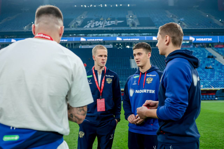 Игроки сборной России перед матчем