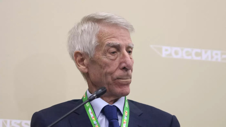 Валерий Непомнящий