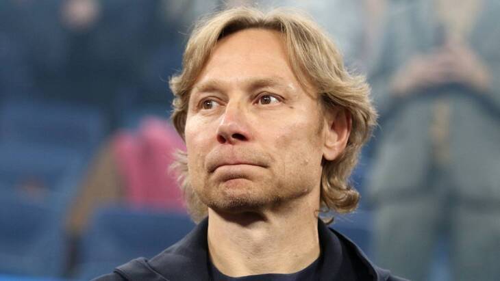 Валерий Карпин