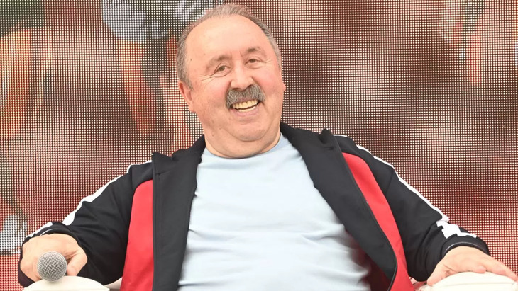 Валерий Газзаев