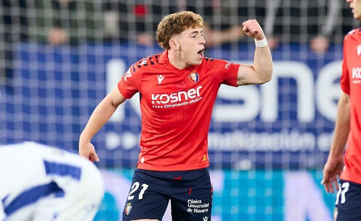 Виктор Муньос празднует гол в ворота «Леванте»