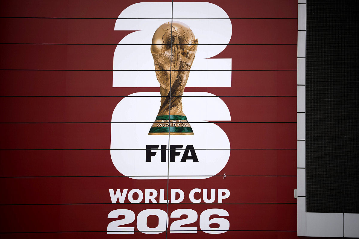 Часть фасада стадиона в Ванкувере. Эмблема ЧМ-2026