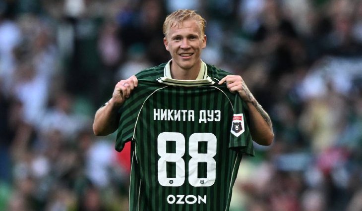 Никита Кривцов после забитого мяча