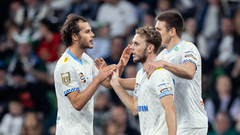 Игроки «Зенита» празднуют гол