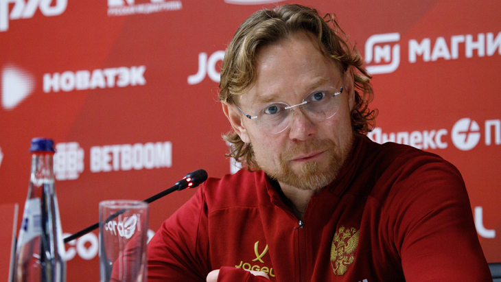 Валерий Карпин