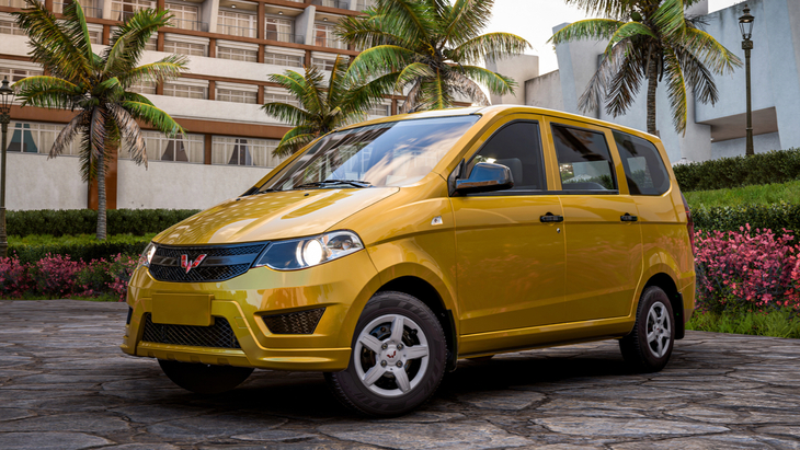 Wuling Hongguag S 2013