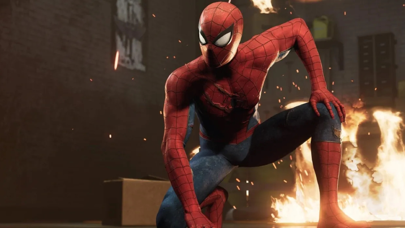 Поврежденный классический костюм