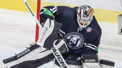 Деканич оставил свои ворота на замке