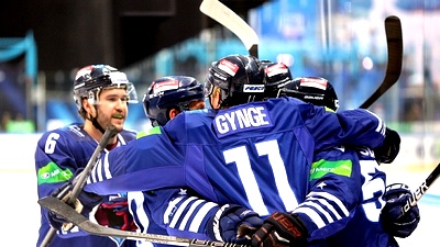 От зоны плей-офф «Адмирал» отделяет одно очко