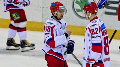 Хоккеисты сборной России