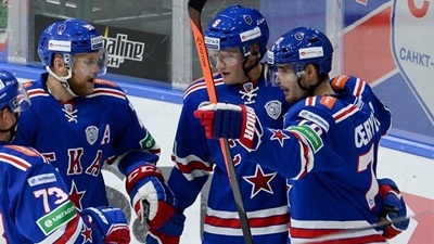 Хоккеисты СКА