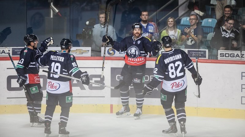 Хоккеисты «Медвешчака»