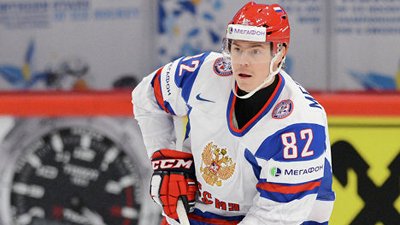 Евгений Медведев