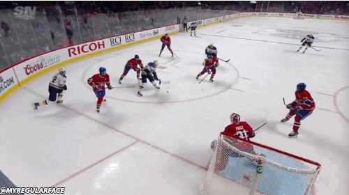 Шайба Владимира Тарасенко в ворота «Монреаля» 