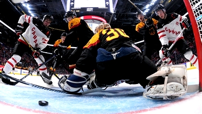 Канадцы снова одержали крупную победу