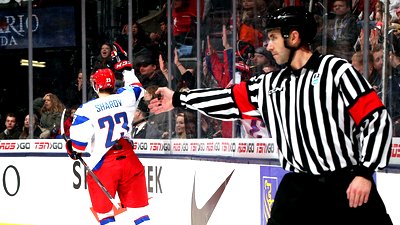 Александр Шаров забросил одну из трех шайб в ворота американцев