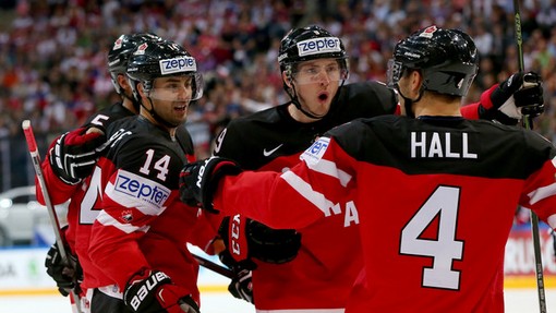 Сборная Канады одержала очередную победу