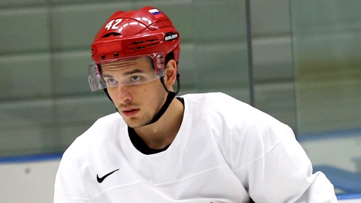 Артем Анисимов