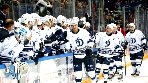 «Динамо» стартовало с победы в регулярном чемпионате КХЛ