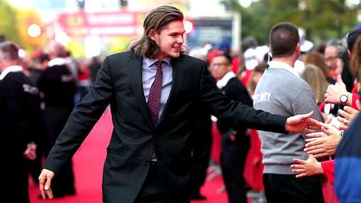 Виктор Тихонов