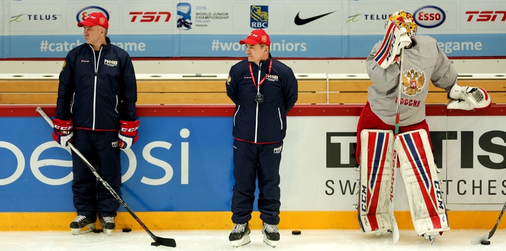 Валерий Брагин (в центре) — главная надежда России на МЧМ-2016 