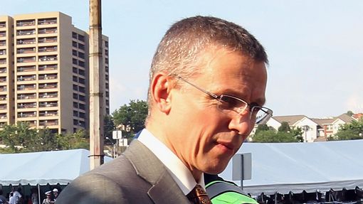 Игорь Ларионов