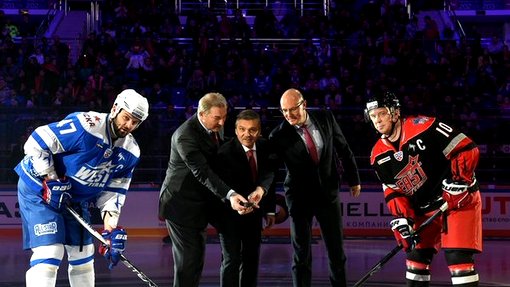 Сборные «Запада» и «Востока» забили 51 гол на двоих