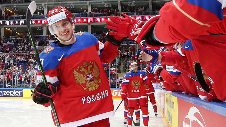 Артемий Панарин принимает поздравления