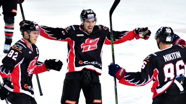 Хоккеисты «Авангарда»