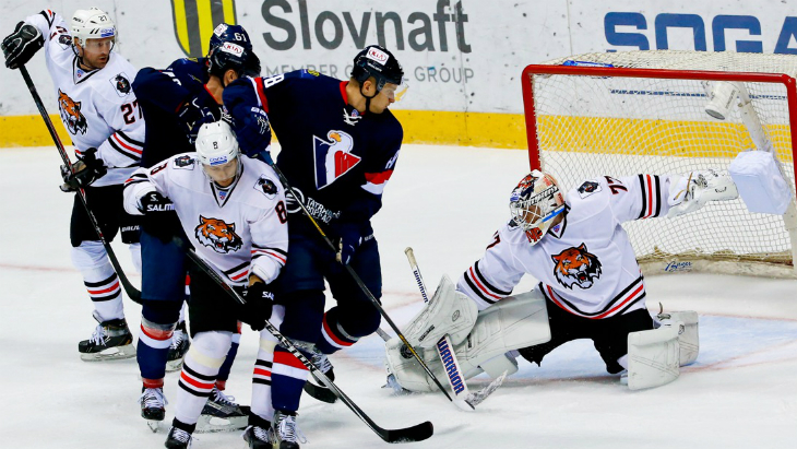 «Слован» — «Амур»