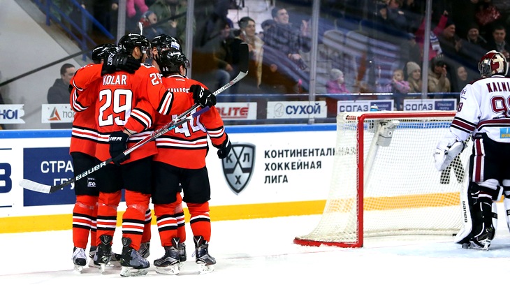 «Амур» продлил победную серию