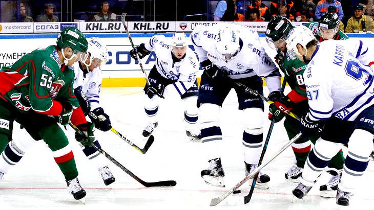 В начале сезона «Динамо» уступило «Ак Барсу» со счетом 1:4