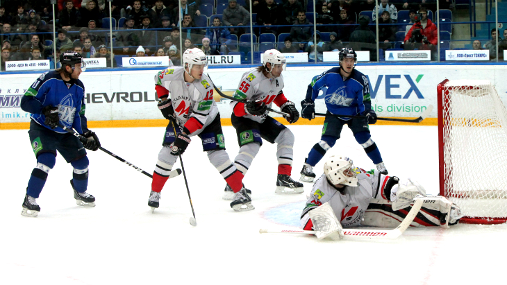 «Нефтехимик» — «Металлург» Нк