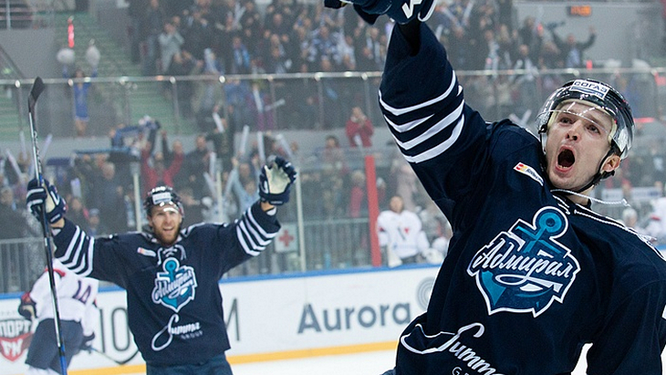 Хоккеисты «Адмирала»