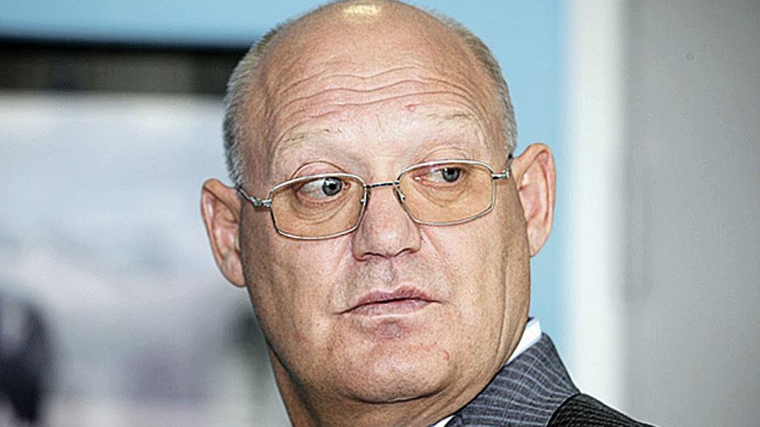 Владимир Петров