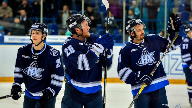 «Нефтехимик» оказался сильнее «Авангарда»