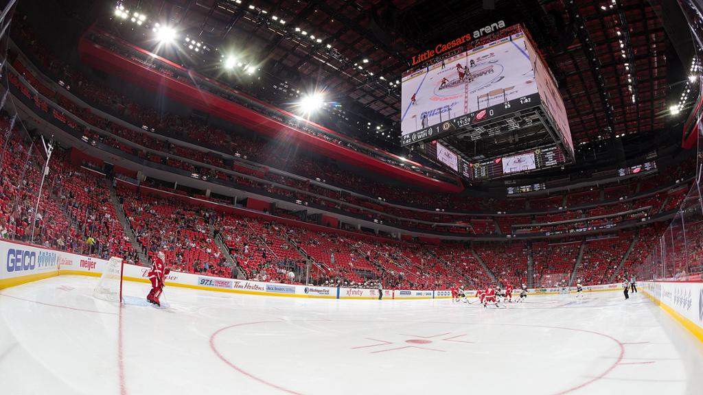 «Детройт» выиграл первый матч на новой арене