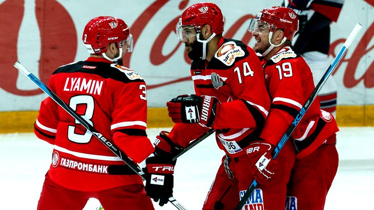 «Автомобилист» набрал три очка во Владивостоке