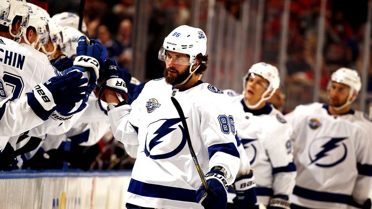 Никита Кучеров возглавил список снайперов НХЛ