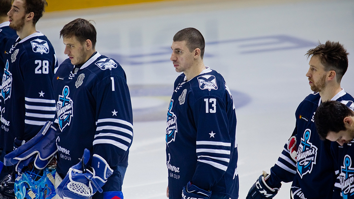 Хоккеисты «Адмирала»