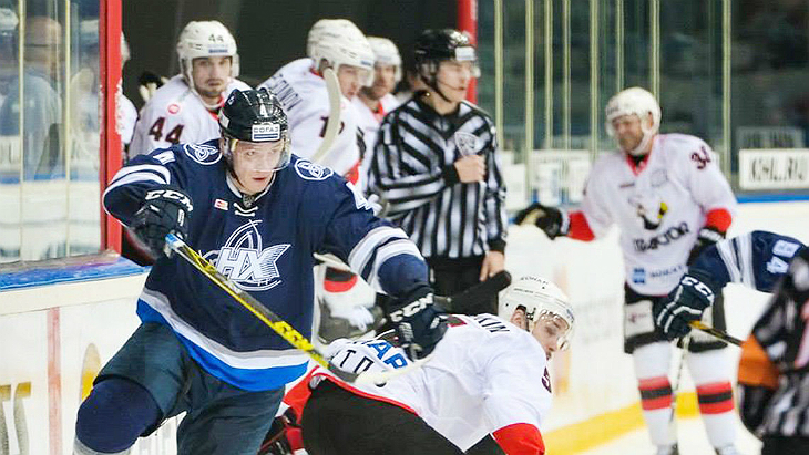 «Нефтехимик» — «Трактор»