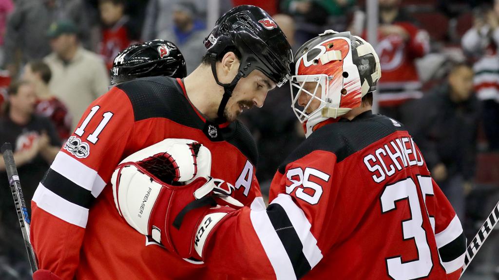 «Дэвилз» победили «Старз»