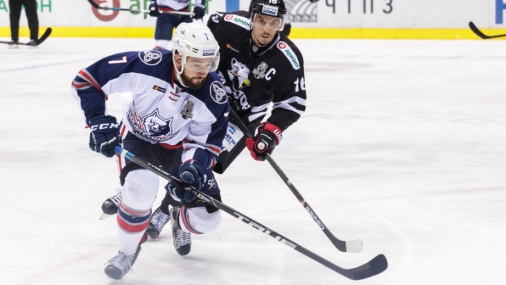 «Трактор» — «Нефтехимик»