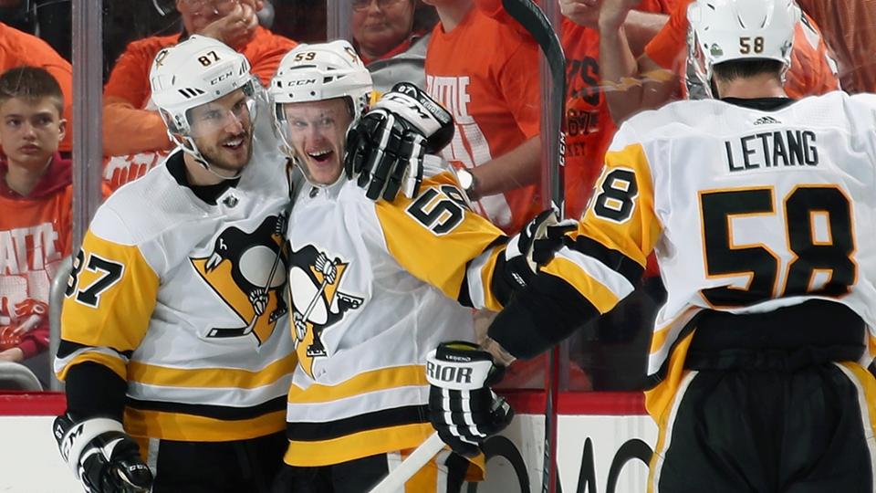 «Питтсбург» вышел во второй раунд
