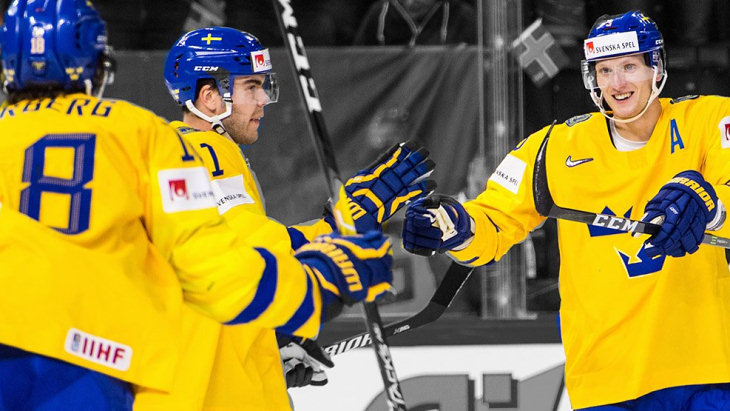 Хоккеисты сборной Швеции