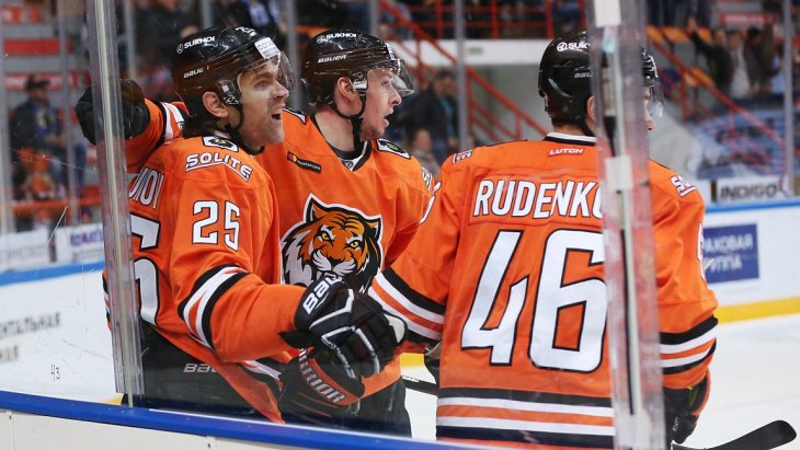 Игроки «Амура»