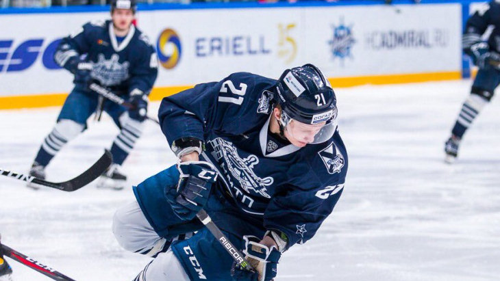 Хоккеисты «Адмирала»