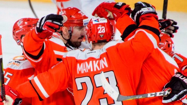 Хоккеисты «Автомобилиста»