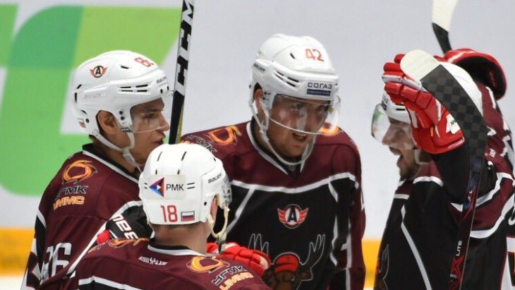 Игроки «Автомобилиста»